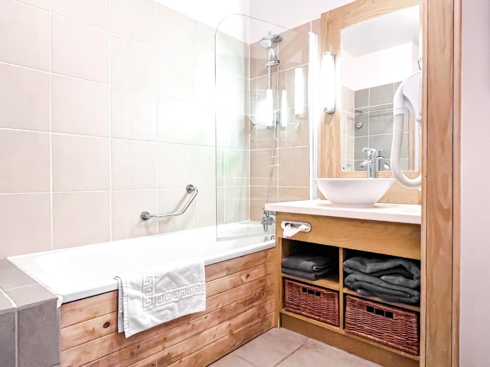 Large One-Bedroom Apartment, Wheelchair Adapted, Les Terrasses D'Eos Flaine Dış mekan fotoğraf